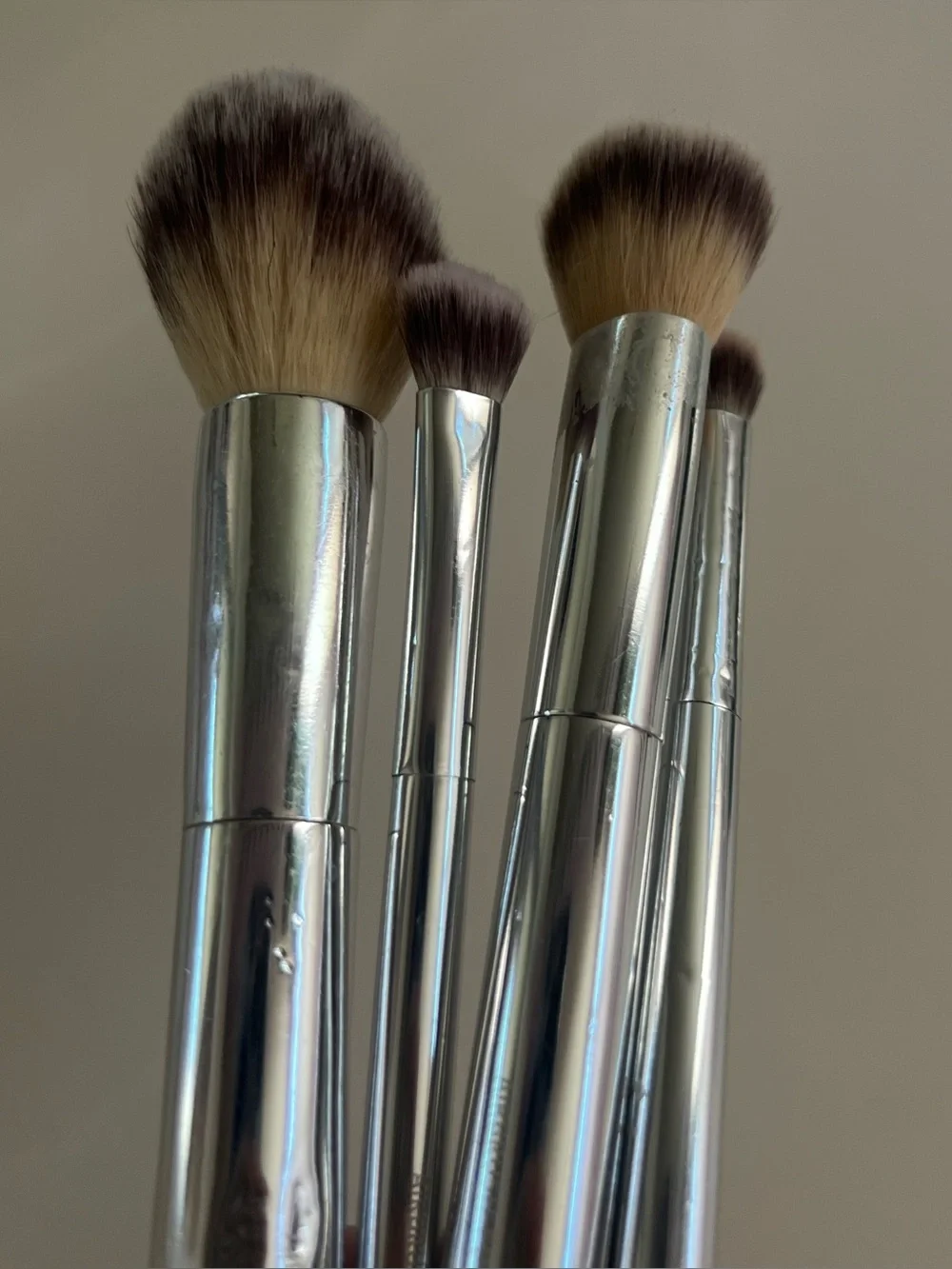 IT Cosmetics makeup brushes